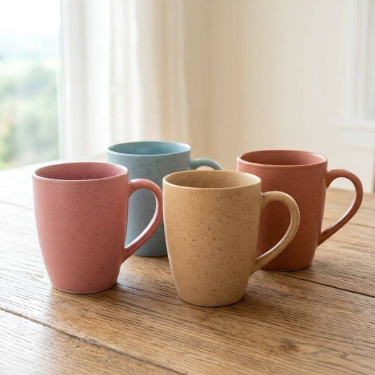 Classic coffee mug in blue porcelain with grainy print and 300ml capacity