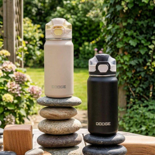 Dodge Chill 500 stainless steel insulated bottle with leak-proof push-button lid and fabric loop handle in black and beige