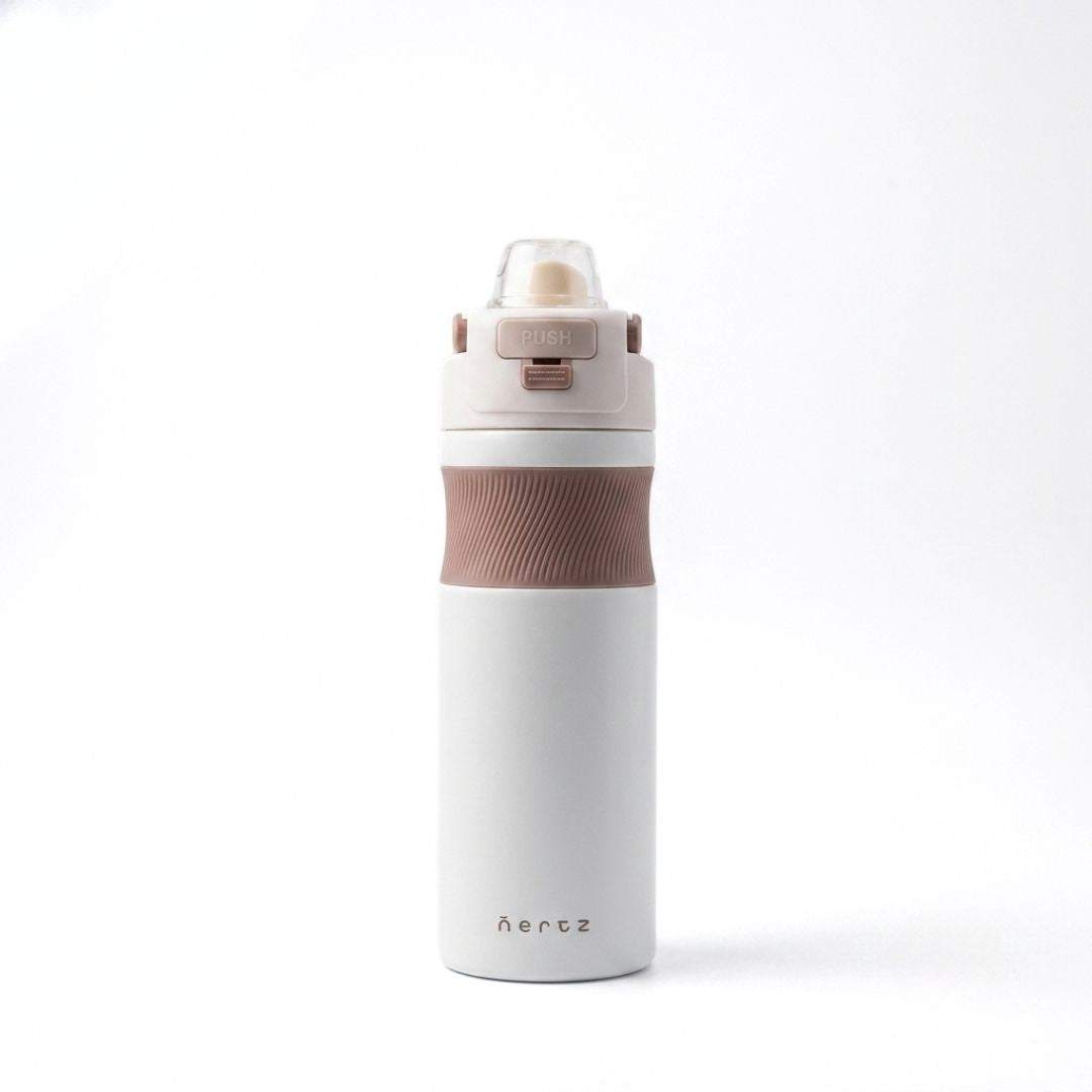 Nertz Grip 600 black and white stainless steel insulated water bottle with sipper lid and carry handle
