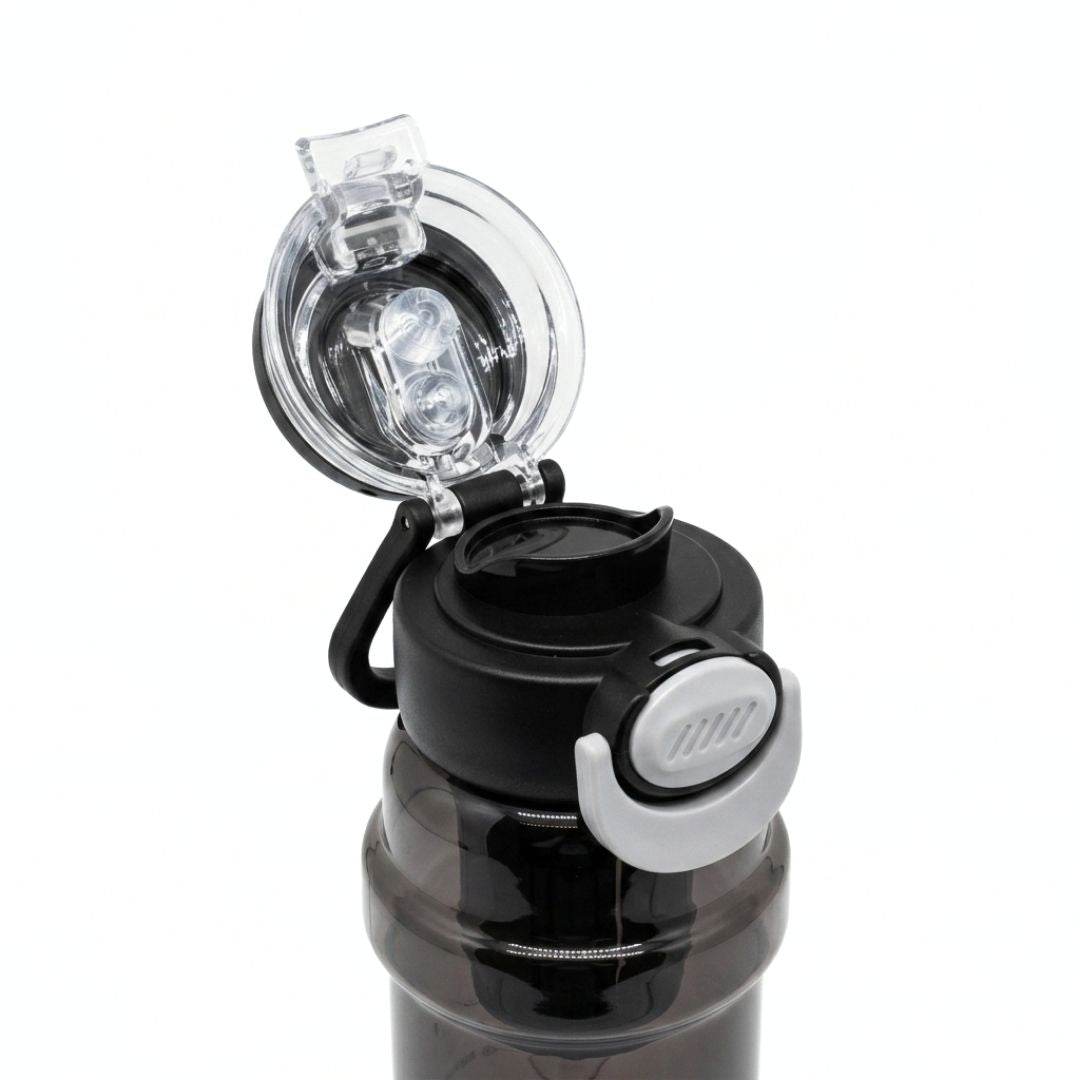 Nertz Glide high-capacity water bottle with dual lids and removable straw in green