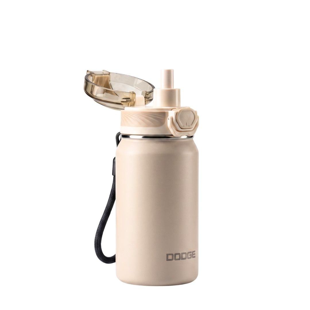 Dodge Chill 500 premium black and beige stainless steel insulated water bottle with leak-proof push-button lid and removable straw.