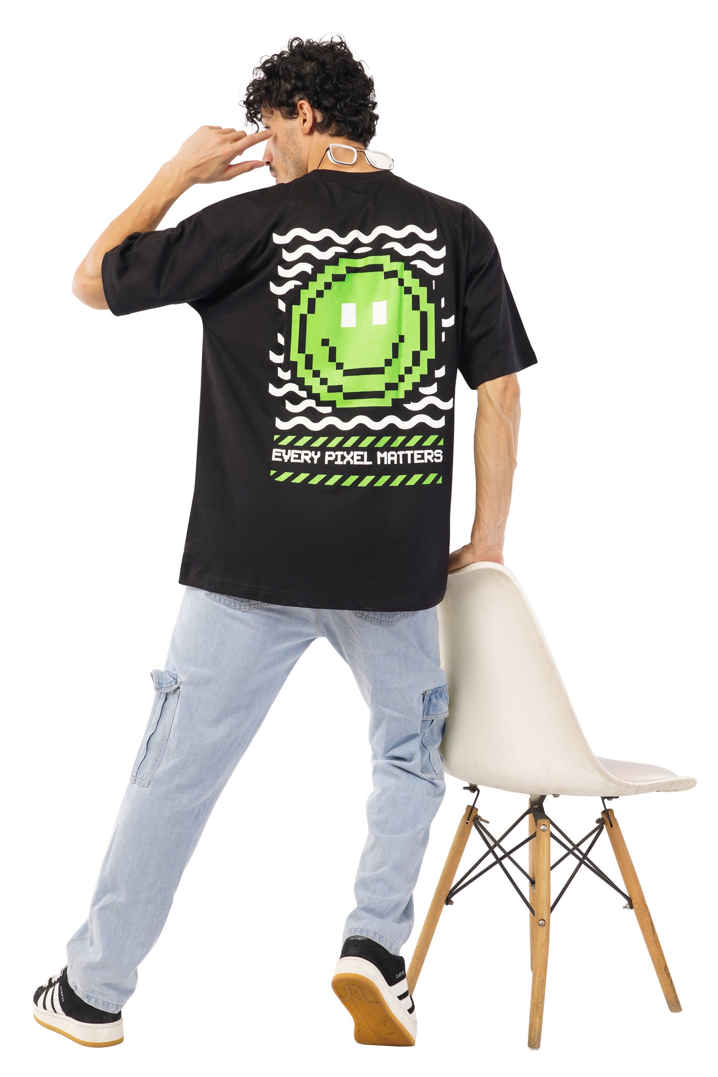 Pixels -Oversized